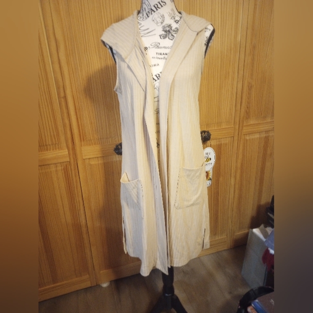Issac Mizrahi Sleeveless Hooded Beige Vest